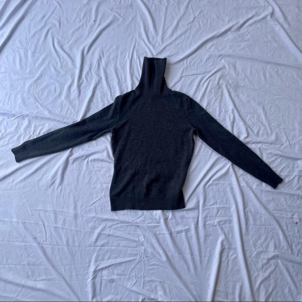 Women’s Grey Turtle Neck